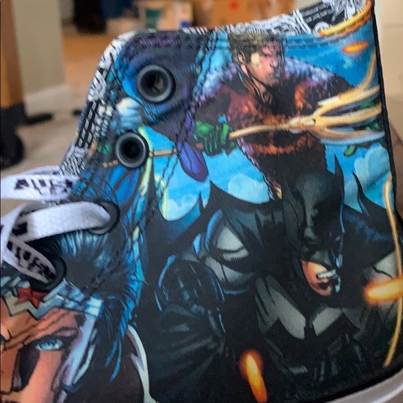 DC Comic Converse - Picture 8 of 9